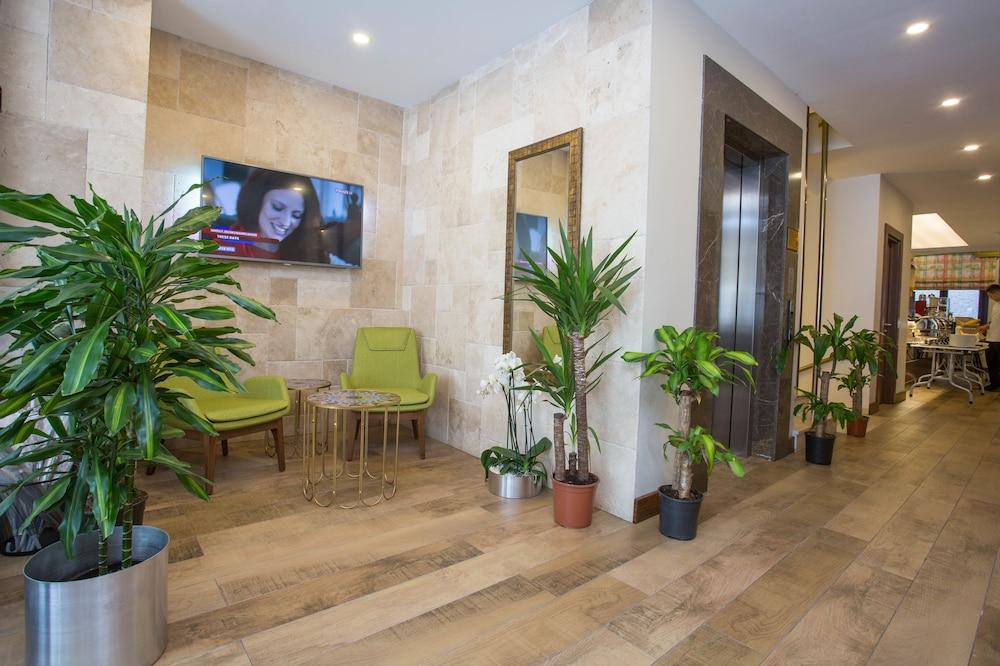 The White Orient Hotel Истанбул Екстериор снимка