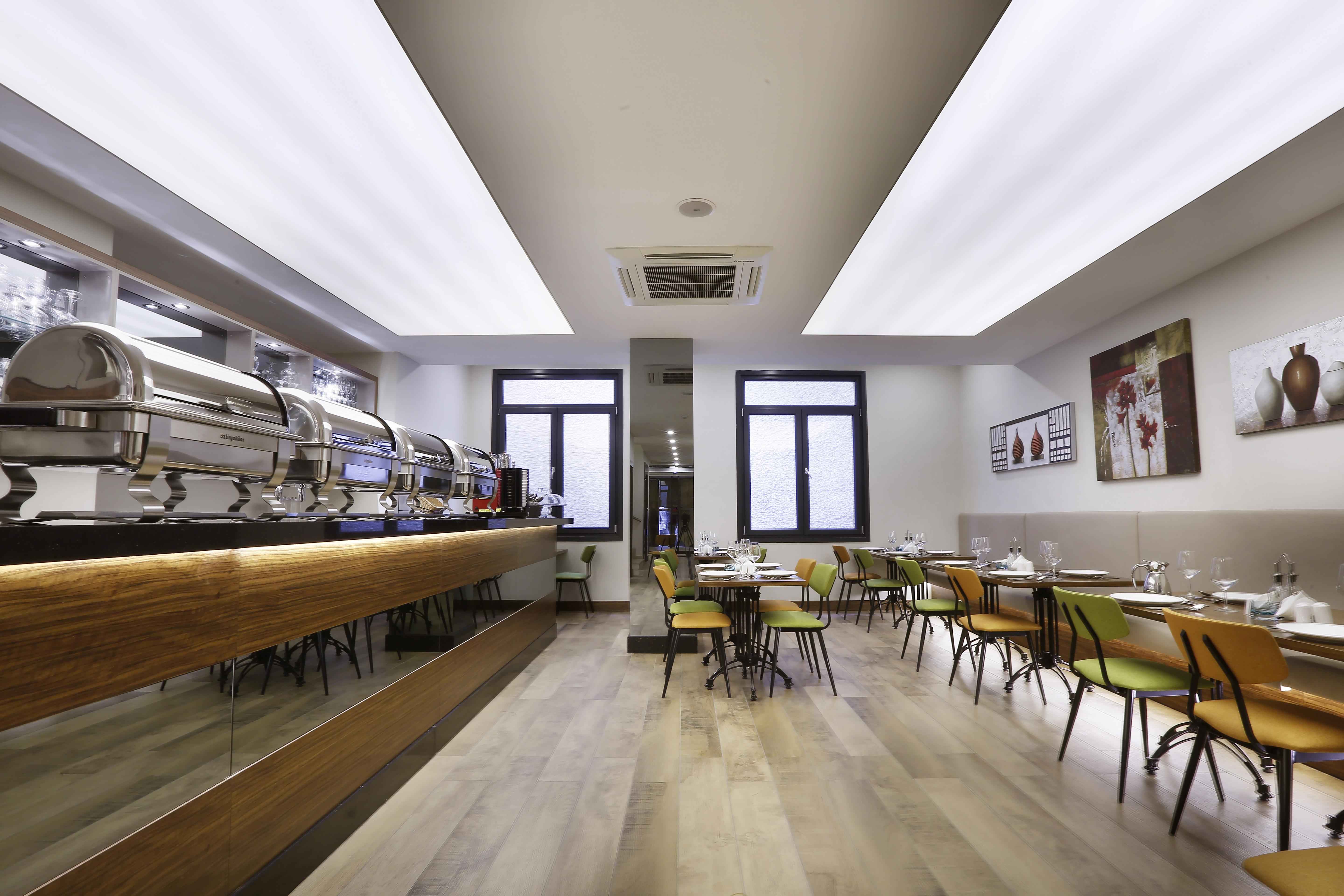 The White Orient Hotel Истанбул Екстериор снимка