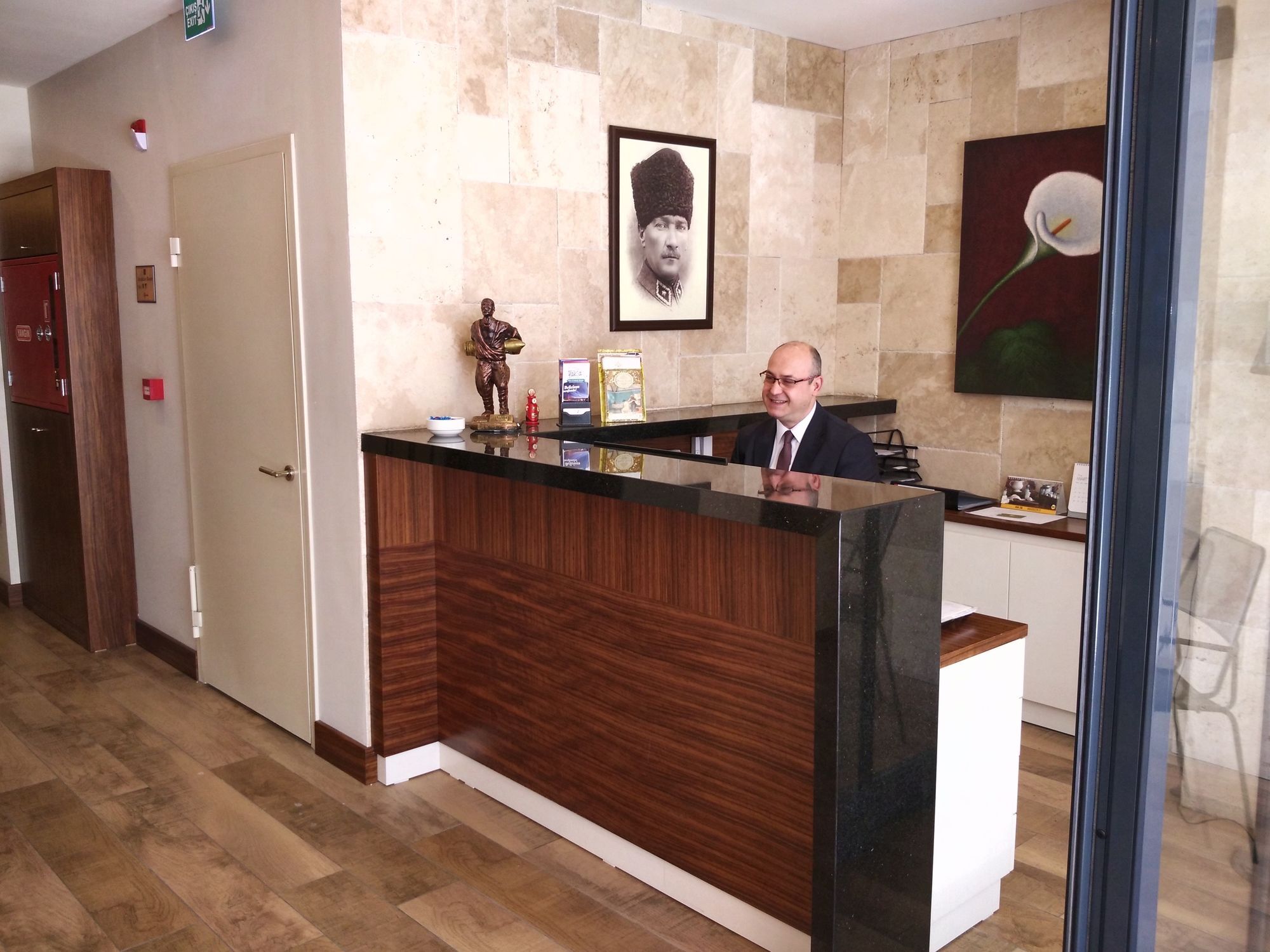 The White Orient Hotel Истанбул Екстериор снимка