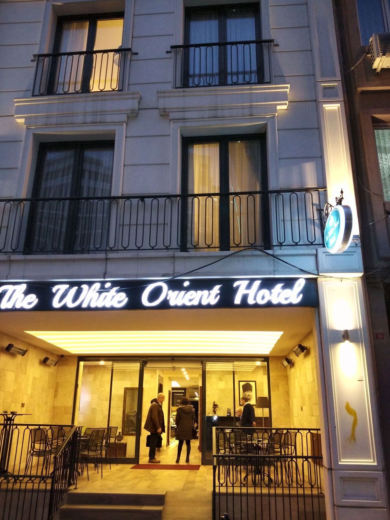The White Orient Hotel Истанбул Екстериор снимка
